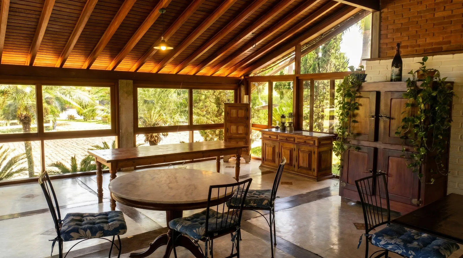 Deck coworking ao ar livre